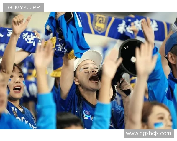 西安约足球激情四溢球迷齐聚共享绿茵盛宴